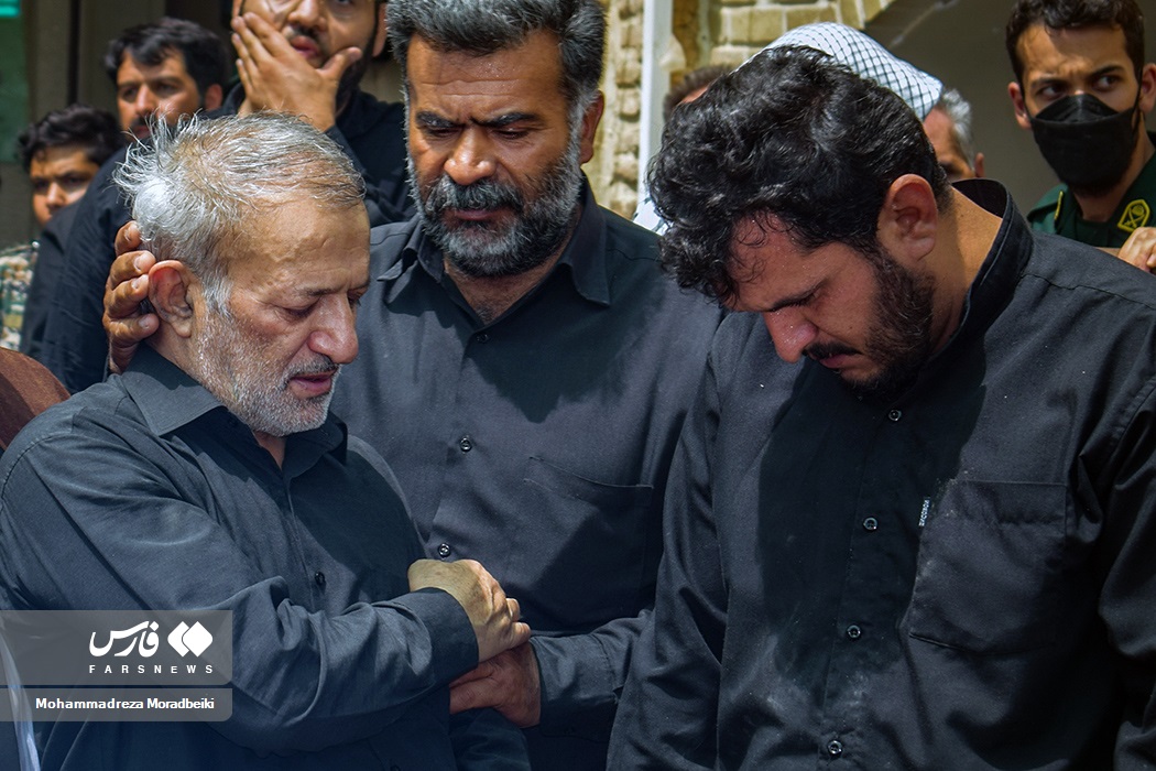 تصاویر: تشییع پیکر شهید &laquo;محمد عبدوس&raquo; در سمنان
