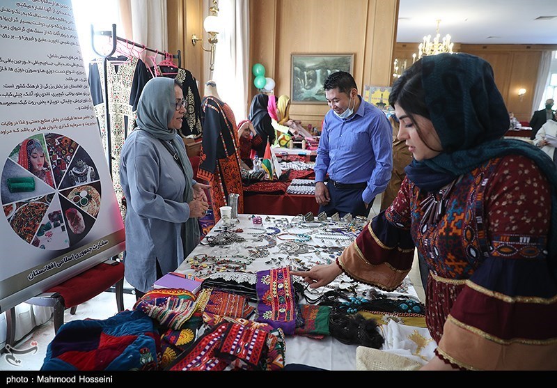 تصاویر: بازارچه خیریه بانوان دیپلمات