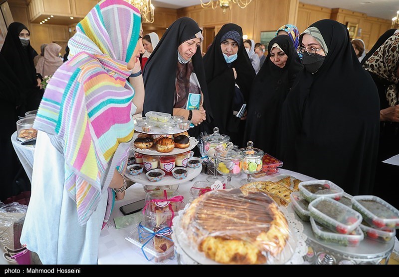 تصاویر: بازارچه خیریه بانوان دیپلمات