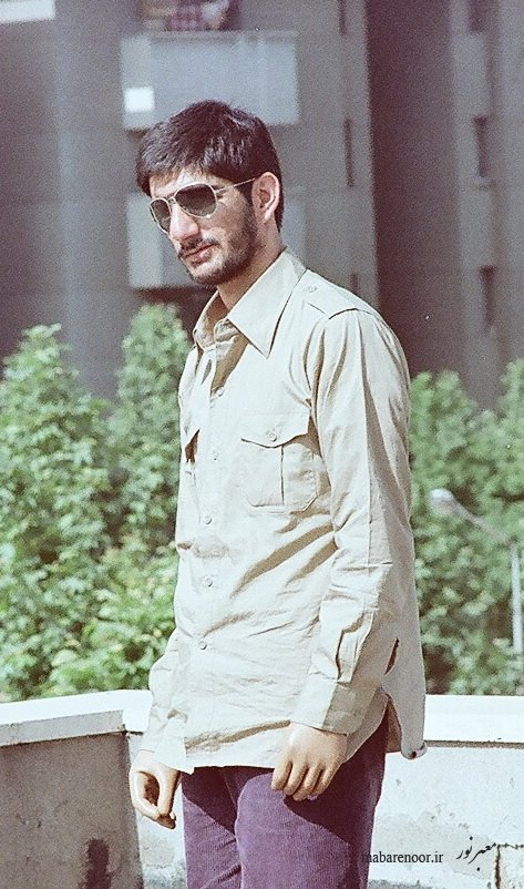 مرد ناشناس در جشن قهرمانی استقلال که بود؟ مرد ناشناس در جشن قهرمانی استقلال که بود؟