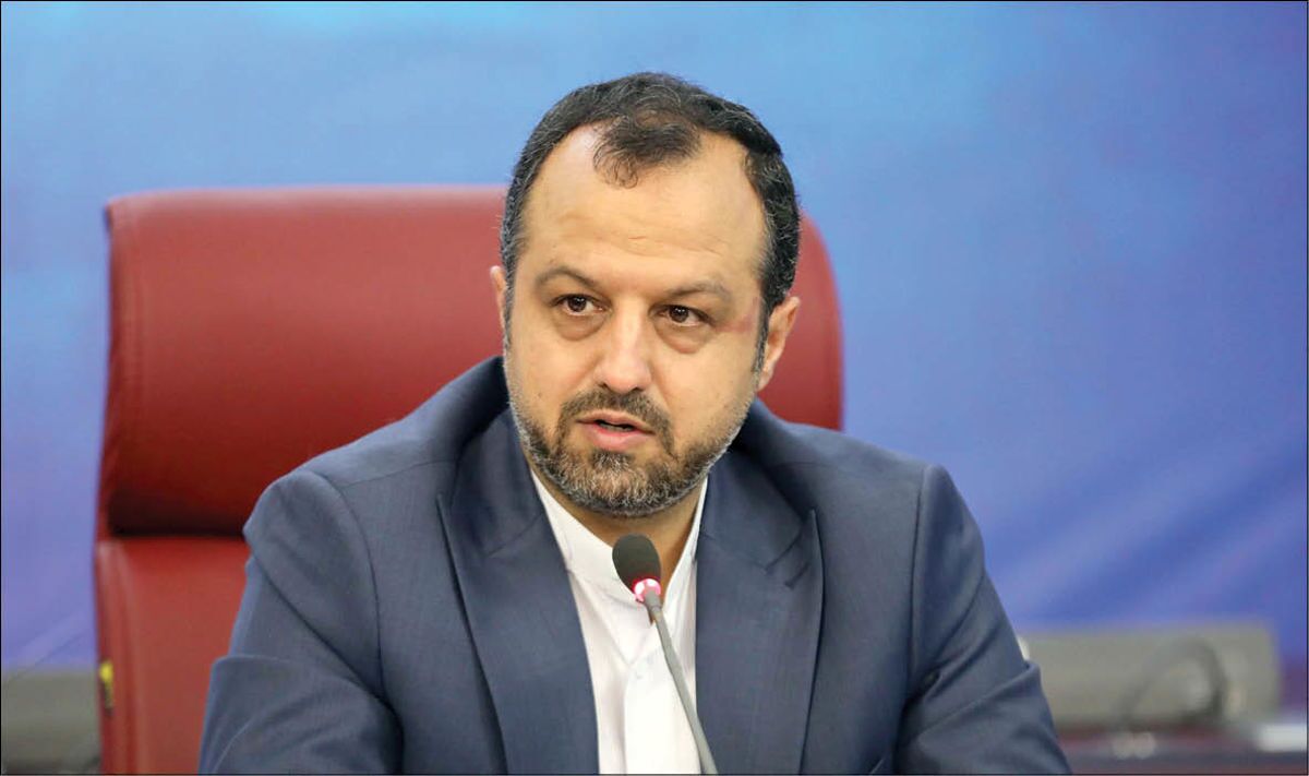 ویدیو / وزیر اقتصاد: دولت عقبنشینی نسبت به اجرای حذف ارز ترجیحی را به صلاح اقتصاد کشور نمی داند ویدیو / وزیر اقتصاد: دولت عقبنشینی نسبت به اجرای حذف ارز ترجیحی را به صلاح اقتصاد کشور نمی داند