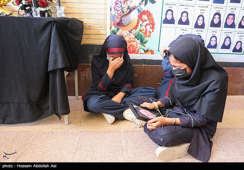 تصاویر: ملیکا دختر مینوشهری که در حادثه متروپل آبادان جان باخت