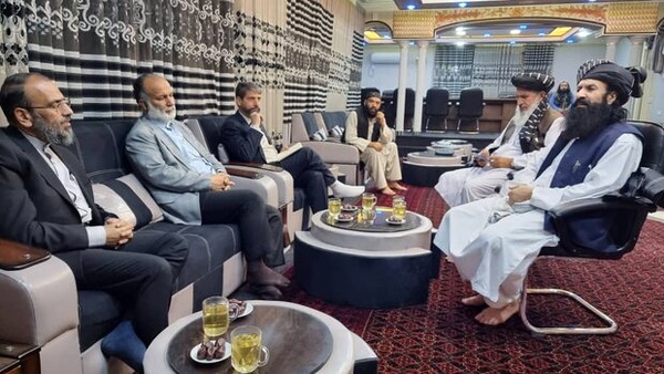 سفارت ایران در کابل: هیئتی از طالبان برای حل مشکلات مهاجران افغان عازم تهران می‌شوند