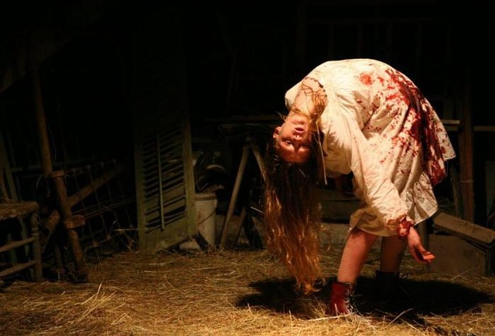 ۱۰ فیلم برتر تاریخ سینما در مورد جن گیری؛ از The Rite تا Deliver Us From Evil ۱۰ فیلم برتر تاریخ سینما در مورد جن گیری؛ از The Rite تا Deliver Us From Evil