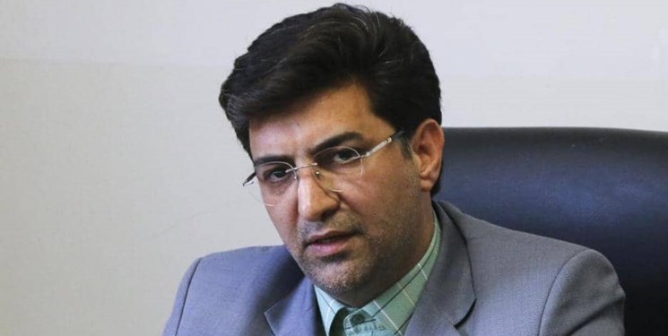 بر اساس نامه دادسرای انقلاب مشهد، ماموران مترو میتوانند به «زنان بد حجاب» تذکر لسانی دهند/ در این نامه ما را ملزم کردهاند در تمامی ورودیها اطلاعیه نصب کنیم که از پذیرش و ارائه خدمات به افراد فاقد حجاب شهری معذوریم / هدف این است که در آینده خدمات عمومی را برای افرادی که به این شکل در جامعه حاضر میشوند، سلب کنیم بر اساس نامه دادسرای انقلاب مشهد، ماموران مترو میتوانند به «زنان بد حجاب» تذکر لسانی دهند/ در این نامه ما را ملزم کردهاند در تمامی ورودیها اطلاعیه نصب کنیم که از پذیرش و ارائه خدمات به افراد فاقد حجاب شهری معذوریم / هدف این است که در آینده خدمات عمومی را برای افرادی که به این شکل در جامعه حاضر میشوند، سلب کنیم