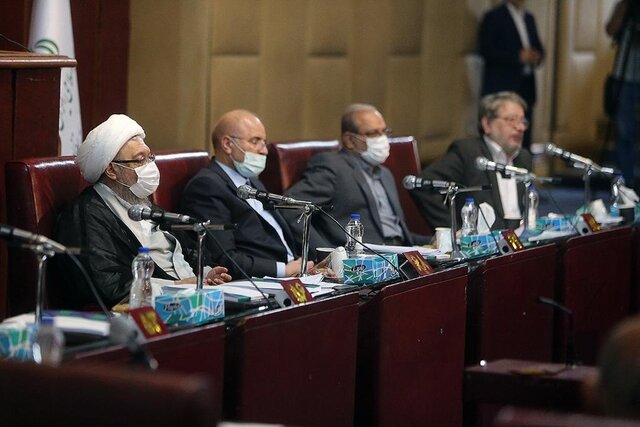 مجمع  تشخیص مصوبه مجلس را در خصوص &laquo;عدم صلاحیت دیوان عدالت در رسیدگی به مصوبات شورای عالی انقلاب و شورای عالی فضای مجازی&raquo; تایید نکرد