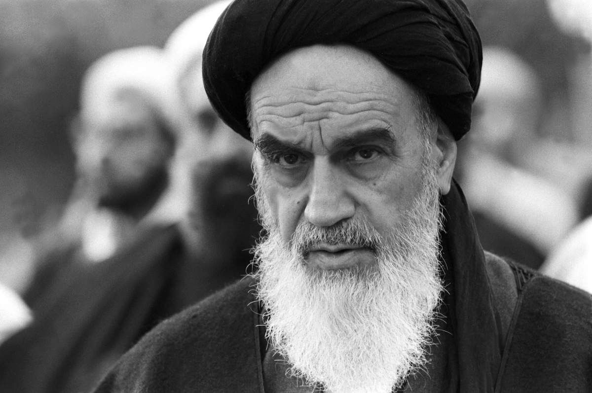 دفتر نشر معارف انقلاب: ترور بیولوژیک امام خمینی دروغ است