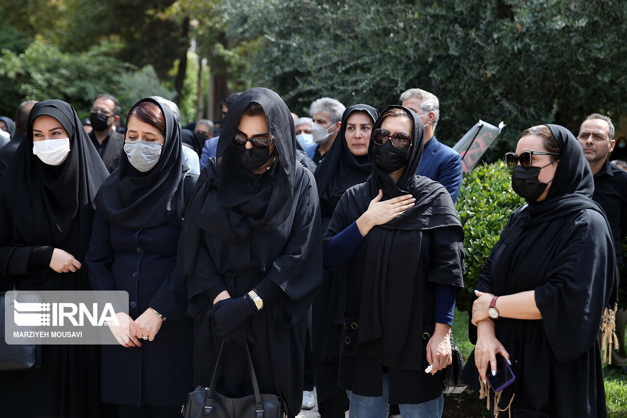 تصاویر: تشییع پیکر &laquo;عادل آذر&raquo;