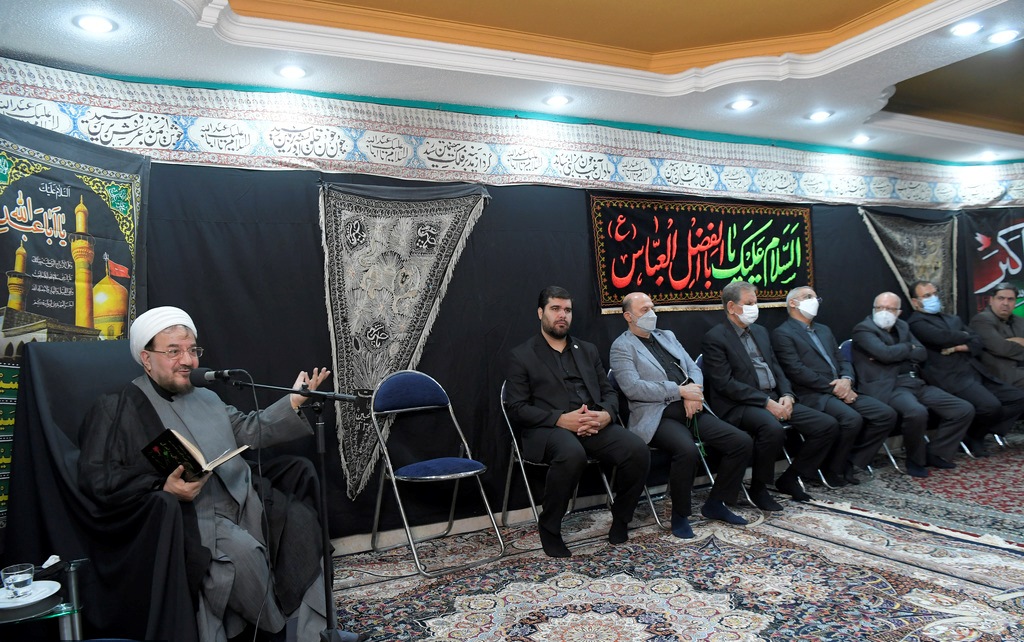تصاویر اولین روز مراسم عزاداری محرم در دفتر روحانی تصاویر اولین روز مراسم عزاداری محرم در دفتر روحانی