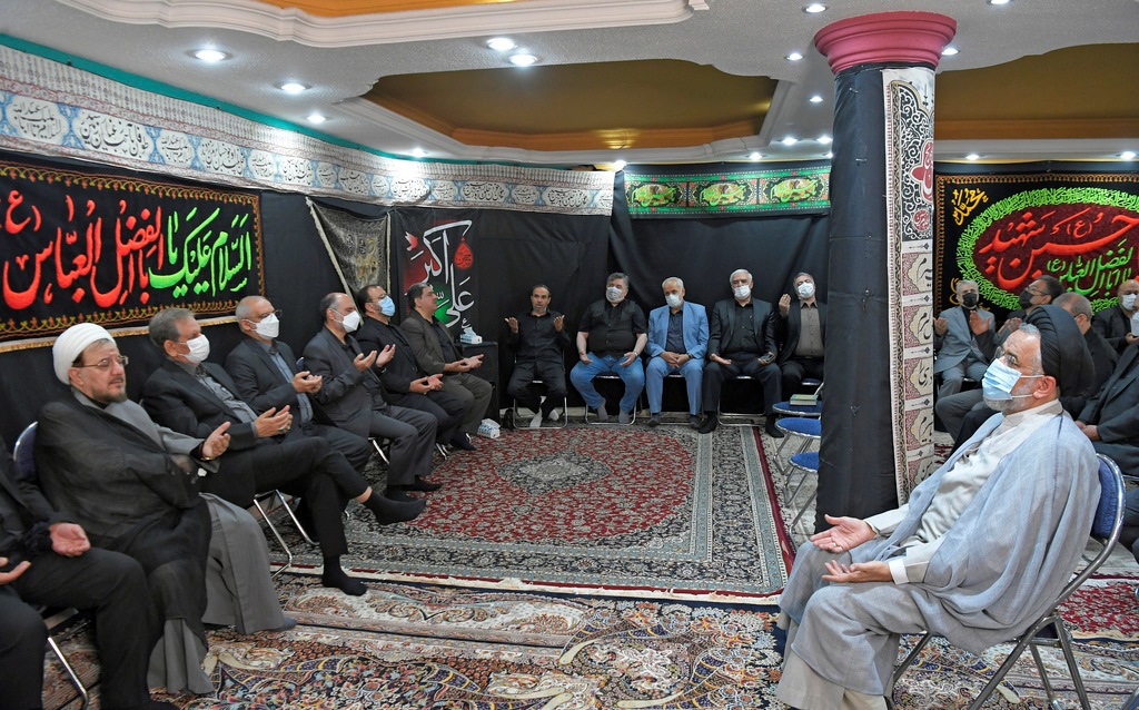 تصاویر اولین روز مراسم عزاداری محرم در دفتر روحانی تصاویر اولین روز مراسم عزاداری محرم در دفتر روحانی