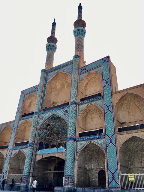 سیل، فرآیند تخریب مجموعه &laquo;امیر چخماق&raquo; را تشدید کرد / بنا به مرمت اضطراری نیاز دارد
