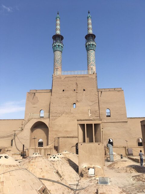 سیل، فرآیند تخریب مجموعه &laquo;امیر چخماق&raquo; را تشدید کرد / بنا به مرمت اضطراری نیاز دارد