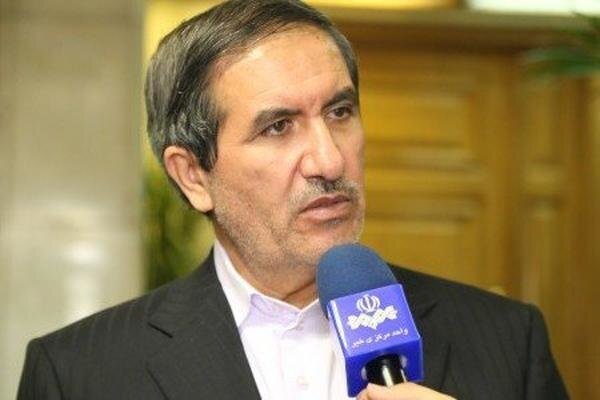 عضو شورای شهر تهران: قطع درختان در یکی از مراکز علمی کشور مجددا تکرار شده / ادعا کرده اند که درختان خشک بودند، اما در تصاویر هیچ نشانی از خشک بودن درختان دیده نشد / این مرکز قبلا ۱۱ درخت را قطع کرده و جریمه شده، اما یک ریال پرداخت نکرده عضو شورای شهر تهران: قطع درختان در یکی از مراکز علمی کشور مجددا تکرار شده / ادعا کرده اند که درختان خشک بودند، اما در تصاویر هیچ نشانی از خشک بودن درختان دیده نشد / این مرکز قبلا ۱۱ درخت را قطع کرده و جریمه شده، اما یک ریال پرداخت نکرده