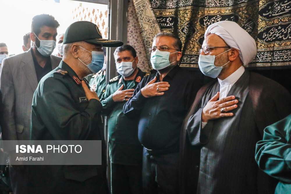 تصاویر: مراسم ختم پدر رییس سازمان بسیج مستضعفان