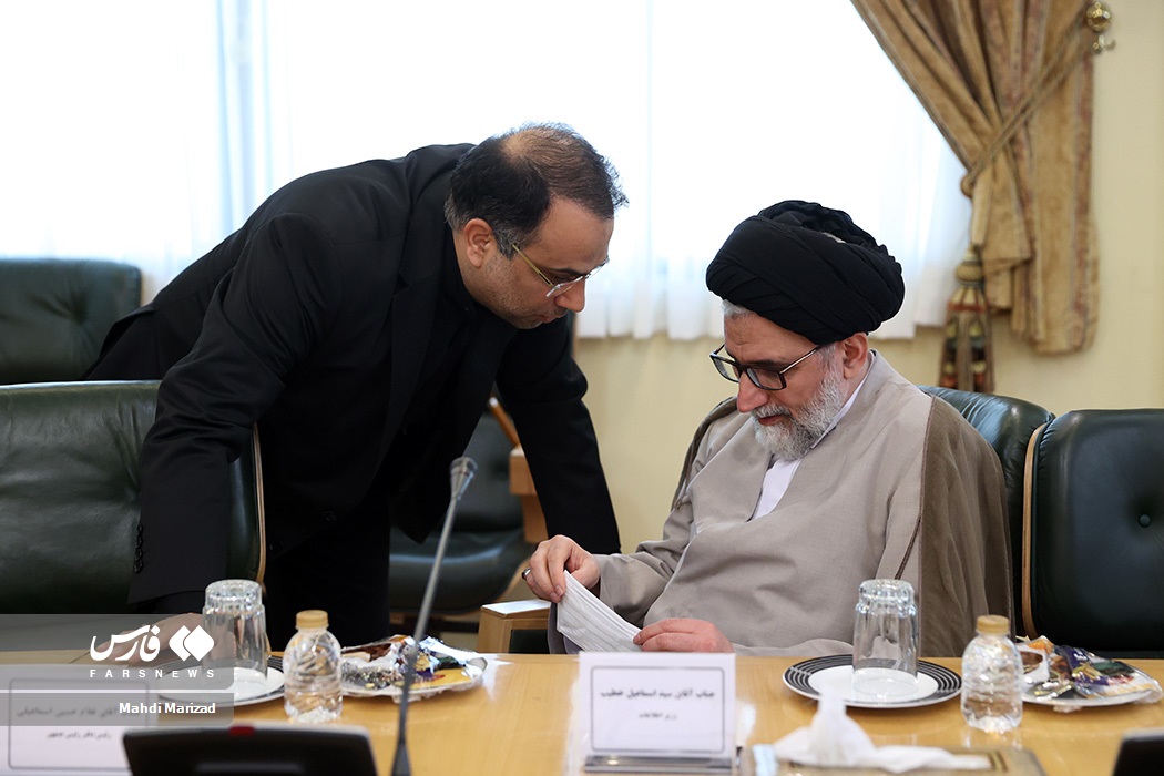 تصاویر: جلسه مشترک دولت و مجلس