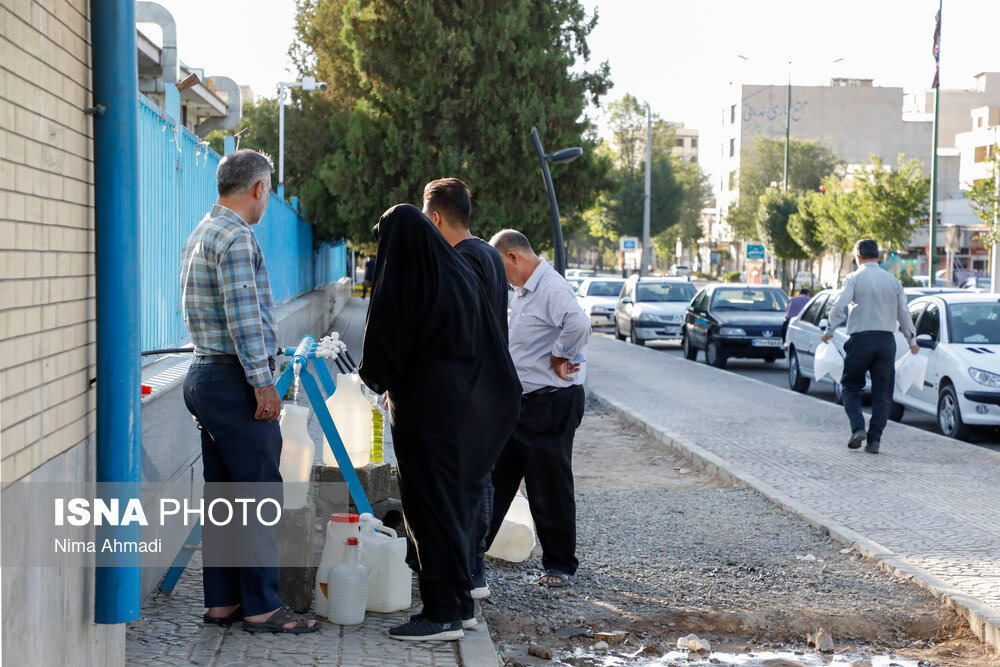 تصاویر: آبرسانی سیار در برخی از مناطق شهرکرد