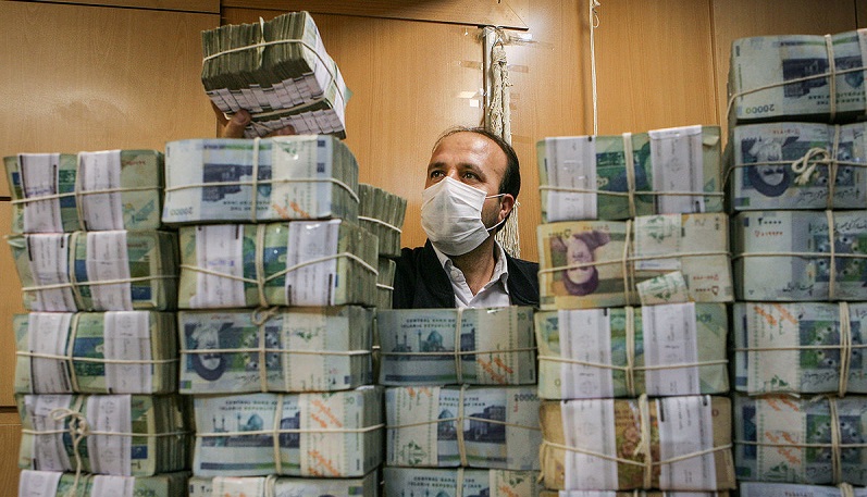 مقام وزارت اقتصاد: در سه ماهه ابتدایی سال جاری روزانه ۳ هزار میلیارد تومان نقدینگی تولید شد / نرخ تورم در این مدت ۳۹.۴ درصد بوده