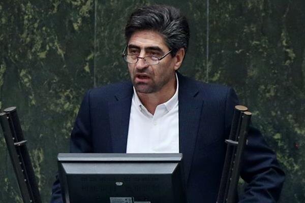 یک سری از اپلیکیشن&zwnj;ها مشکلات قانونی و مسائل زیرساختی دارند، در طرح صیانت هم قرار است به برخی از مشکلات پرداخته شود/ طرح صیانتی هنوز تصویب نشده که بحث اجرای آزمایشی آن مطرح باشد/ هیچ جامعه&zwnj;ای ول نیست که هر اپلیکیشنی بهره&zwnj;گیری و مشکلات عدیده&zwnj;ای را ایجاد کند و در نهایت پاسخگو هم نباشد