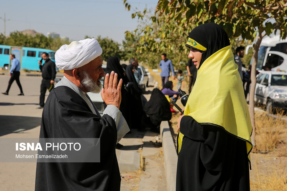 تصاویر: بدرقه کاروان زیارتی دانش آموزان خراسان رضوی به کربلا