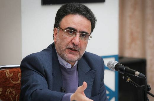روایت فخر السادات محتشمی پور از ملاقات با همسرش / تاجزاده آماده نوشتن لایحه دفاعیه است روایت فخر السادات محتشمی پور از ملاقات با همسرش / تاجزاده آماده نوشتن لایحه دفاعیه است