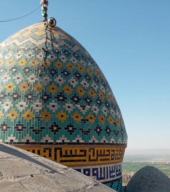 گنبد بقعه بی بی شهربانو ترک خورد گنبد بقعه بی بی شهربانو ترک خورد