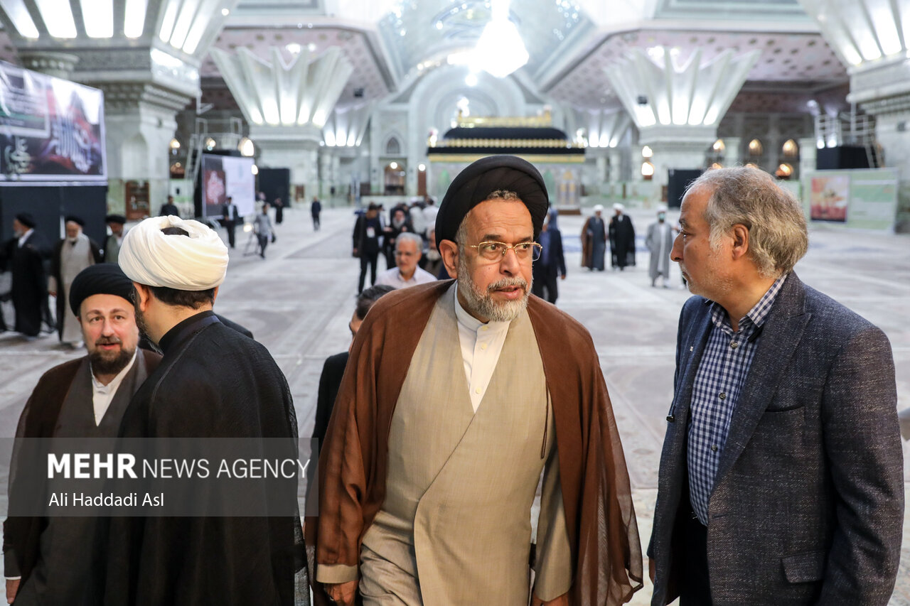 تصاویر: حضور اعضای خبرگان در حرم  امام  و تجدید میثاق با آرمان های امام خمینی