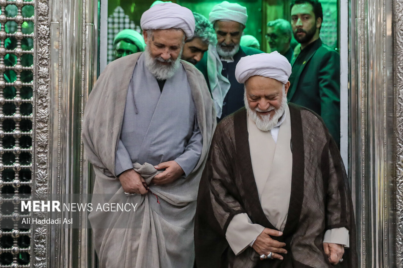 تصاویر: حضور اعضای خبرگان در حرم  امام  و تجدید میثاق با آرمان های امام خمینی