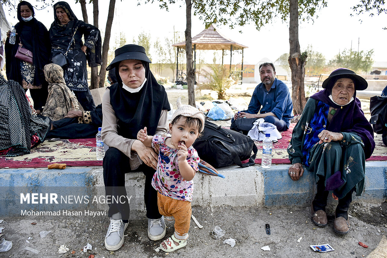 تصاویر: حضور زائران خارجی در مرز شلمچه