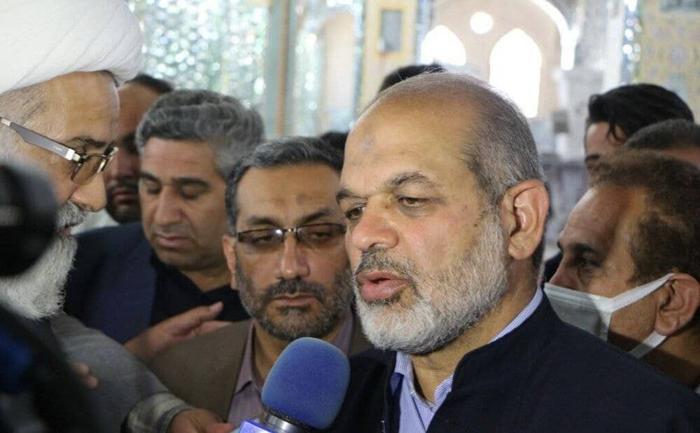 ستاد اربعین: با دستور وزیر کشور ۱۰۰ دستگاه ون جدید برای خدمترسانی به زائران اربعین اختصاص یافت ستاد اربعین: با دستور وزیر کشور ۱۰۰ دستگاه ون جدید برای خدمترسانی به زائران اربعین اختصاص یافت
