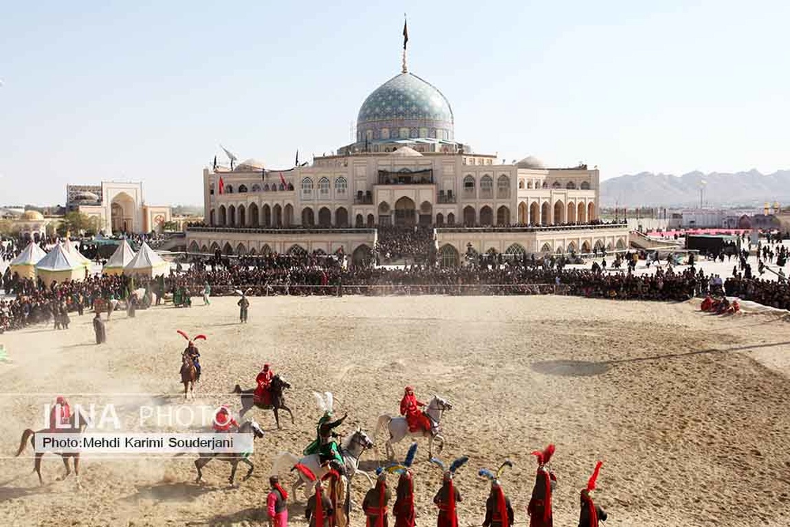 تصاویر: مقتل خوانی و نمایش همزمان تعزیه در امامزاده شاه کرم اصفهان
