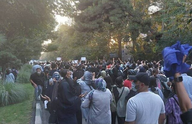 درگذشت مهسا امینی / ایسنا: برگزاری تجمع در خیابان «حجاب» تهران
