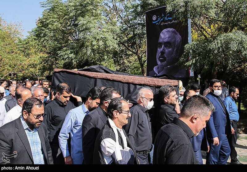 تصاویر: تشییع پیکر مرحوم رضا روستا آزاد رئیس اسبق دانشگاه شریف