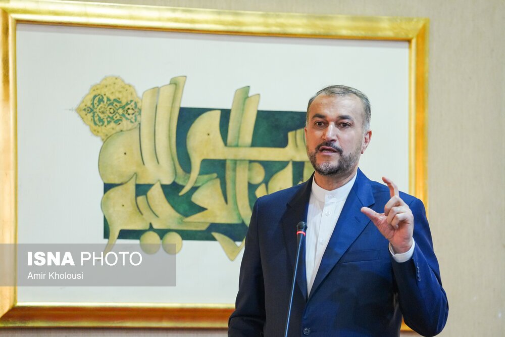 تصاویر: نشست وزیر امور خارجه با مهمانان سی و ششمین کنفرانس بین‌المللی وحدت اسلامی