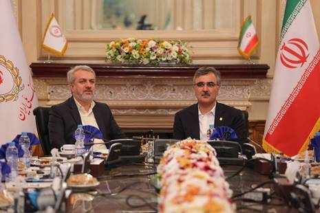 وزیر صمت:زنجیره تامین مالی بانک ملی ایران می تواند همه بخش های تولیدی کشور را پوشش دهد وزیر صمت:زنجیره تامین مالی بانک ملی ایران می تواند همه بخش های تولیدی کشور را پوشش دهد