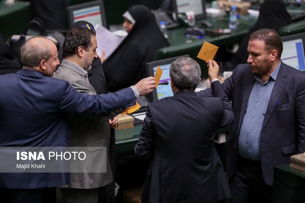 تصاویر: جلسه رای اعتماد به وزیر پیشنهادی تعاون، کار و رفاه اجتماعی