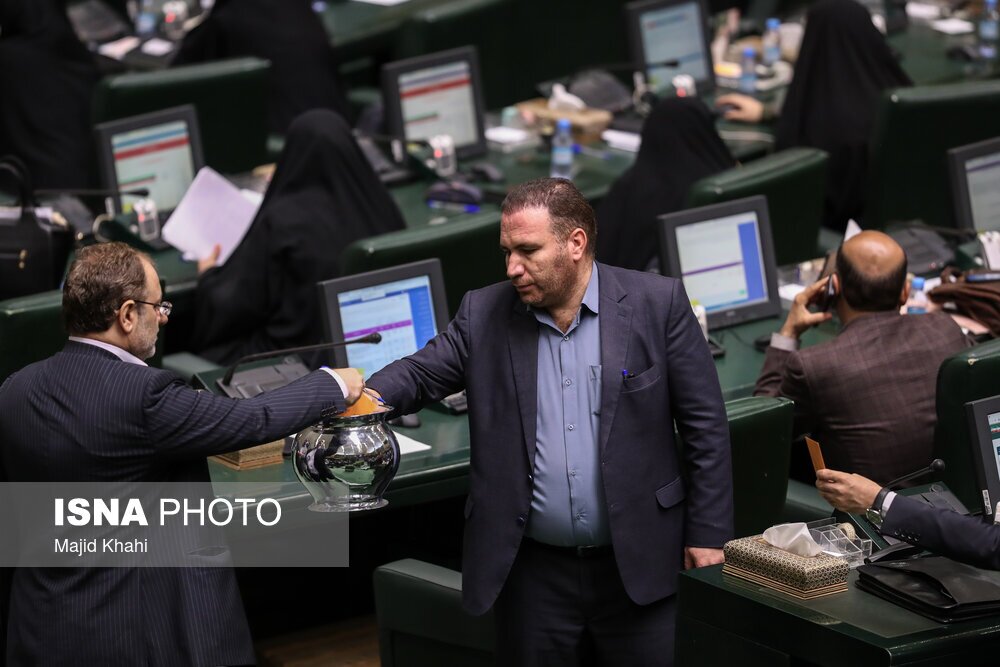 تصاویر: جلسه رای اعتماد به وزیر پیشنهادی تعاون، کار و رفاه اجتماعی