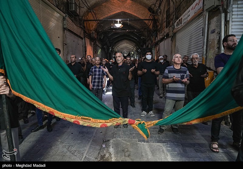 تصاویر: عزاداری ۲۸ صفر در بازار تهران