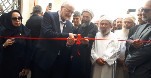 مهر در مهر؛ مهر پاسارگادیان در مهرماه شامل حال دانشآموزان روستای زینبی قشم شد مهر در مهر؛ مهر پاسارگادیان در مهرماه شامل حال دانشآموزان روستای زینبی قشم شد