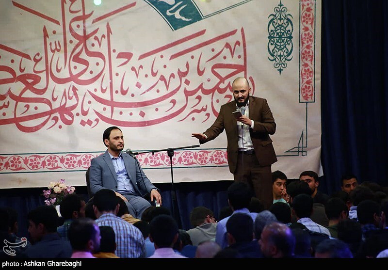 تصاویر: جلسه پرسش و پاسخ در هیئت ثارالله زنجان با حضور سخنگوی دولت