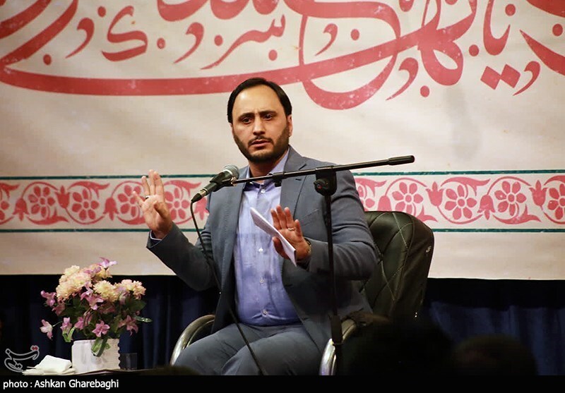 تصاویر: جلسه پرسش و پاسخ در هیئت ثارالله زنجان با حضور سخنگوی دولت
