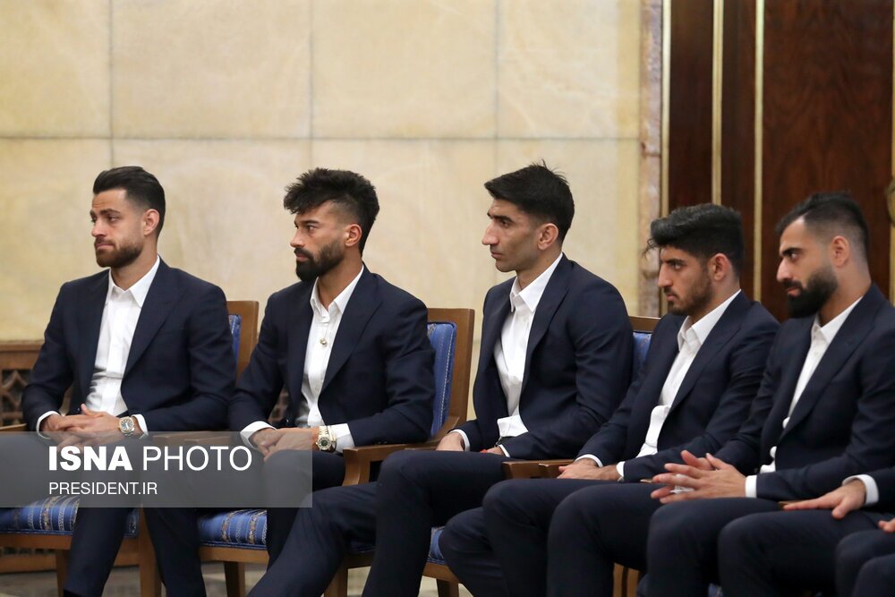تصاویر: دیدار تیم ملی فوتبال ایران با رییس جمهور