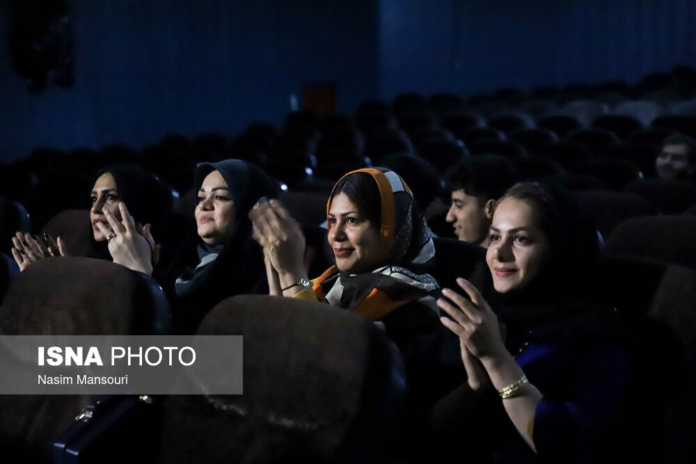 تصاویر: تماشای اولین بازی ایران در جام جهانی قطر