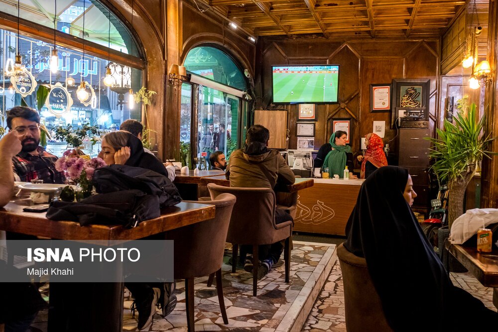 تصاویر: تماشای اولین بازی ایران در جام جهانی قطر