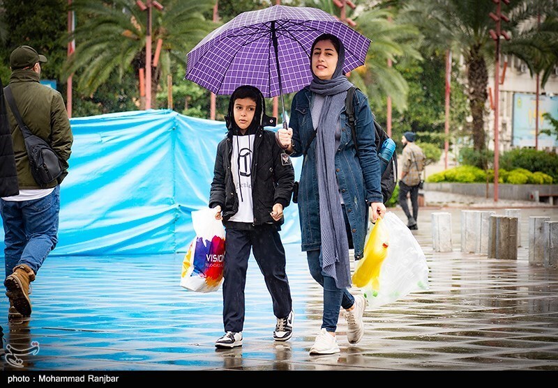 تصاویر: بارش باران در رشت