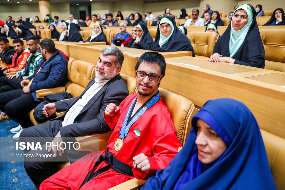 تصاویر: مراسم گرامیداشت «روز جهانی افراد دارای معلولیت» با حضور رییس جمهور
