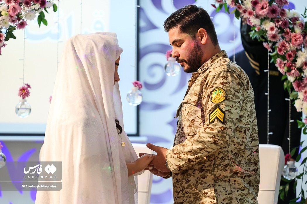 تصاویر: جشن ازدواج ۲۵۴ سرباز وظیفه