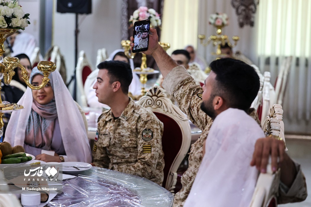 تصاویر: جشن ازدواج ۲۵۴ سرباز وظیفه