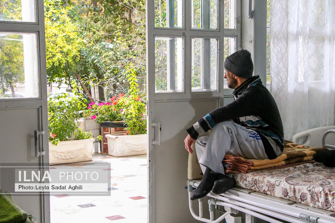 تصاویر: مردانی جامانده در کودکی