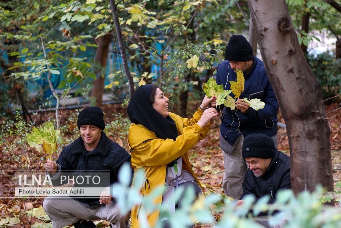 تصاویر: مردانی جامانده در کودکی