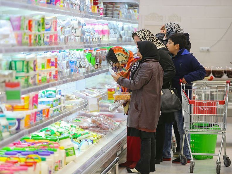 از اجاره مسکن و قیمت زمین گرفته تا خودرو، دارو و مواد غذایی و سایر اقلام و مواد اولیه تولیدی، همگی ۵۰ درصد افزایش قیمت داشته / سو مدیریت و سیاست‌های نادرست اقتصادی، نتیجه‌اش نقدینگی عظیم فعلی است